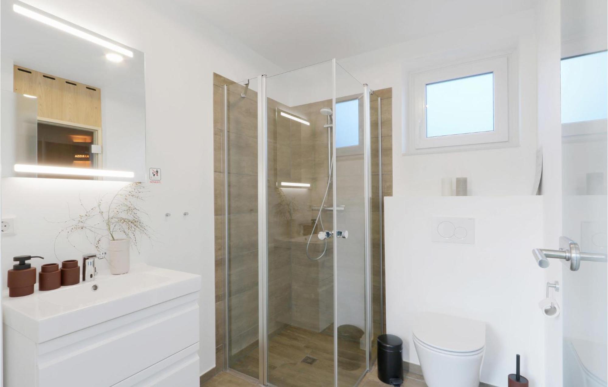 Cozy Home In Lembruch-Duemmer See With Sauna Ngoại thất bức ảnh
